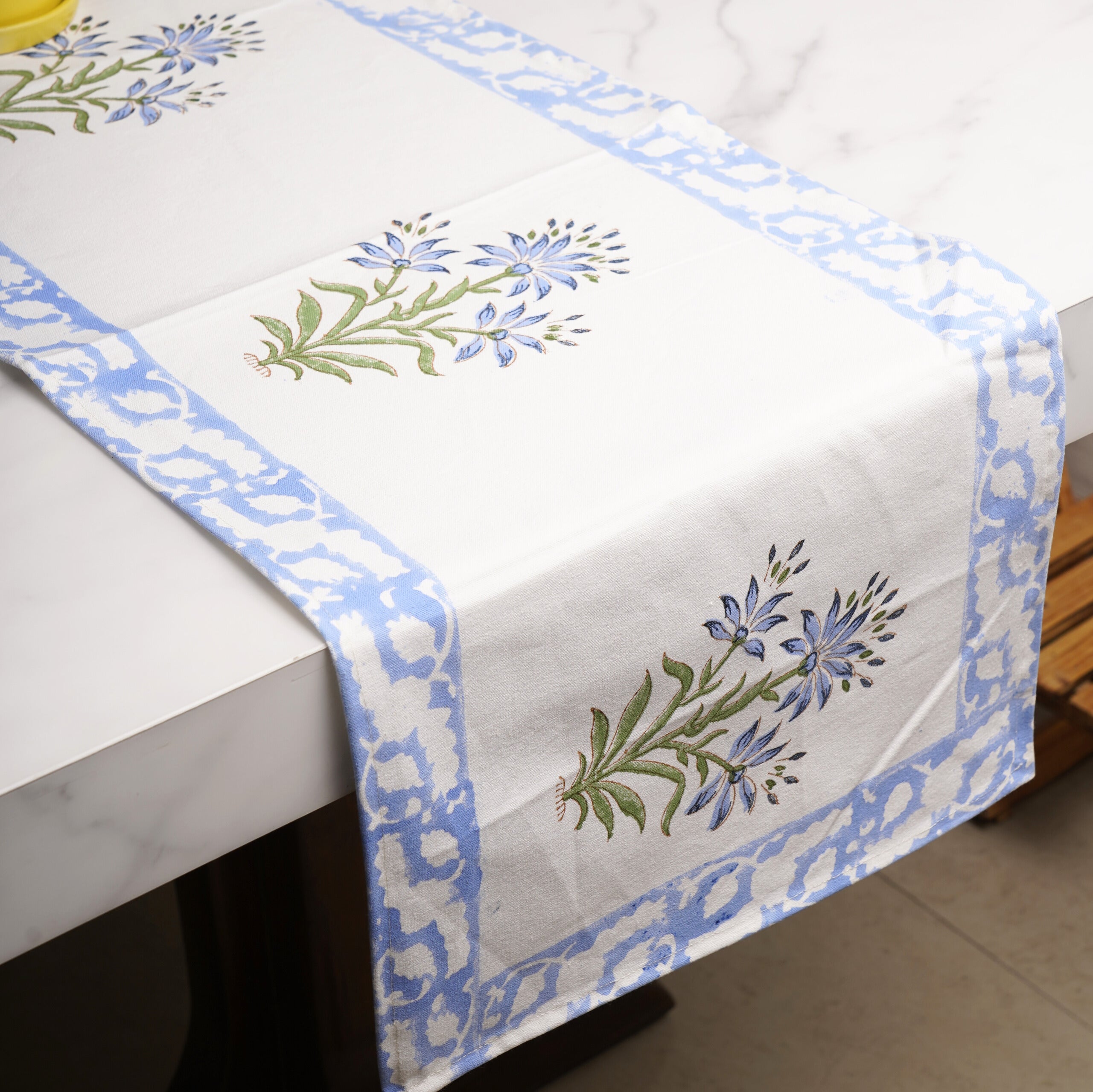 Neel kamal Table Runner Local Kala