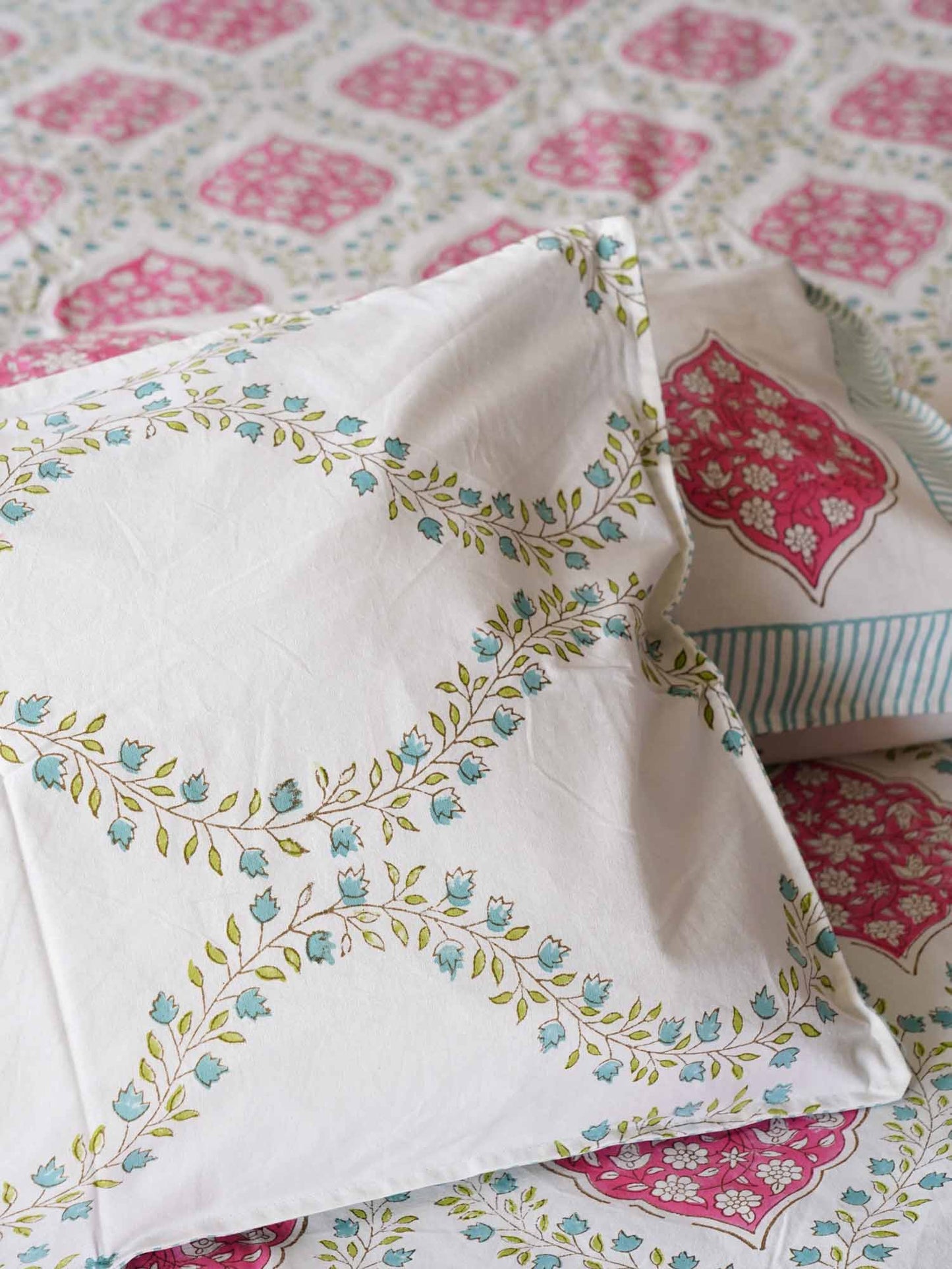 Queen - Handblock Bedsheet (108x108 Inches)
