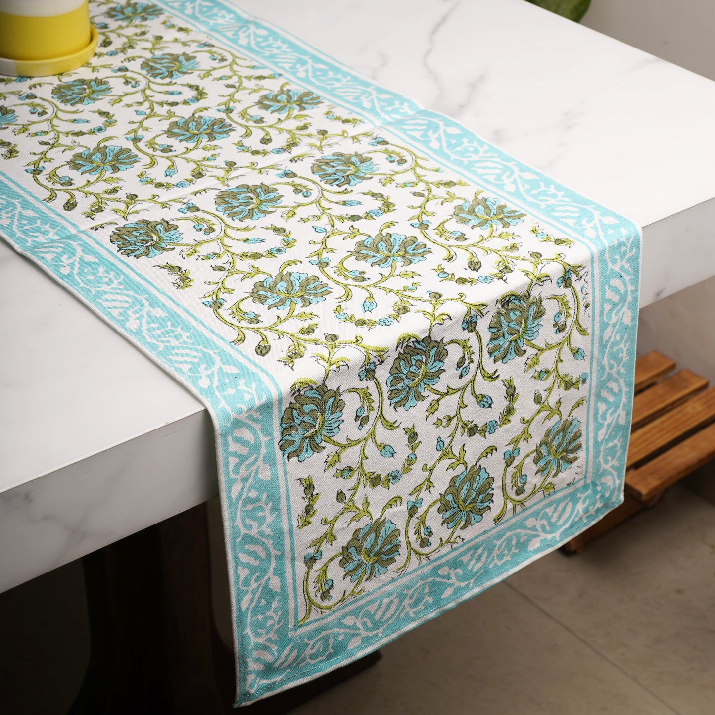 Jash-n-bahaaraa - Table runner